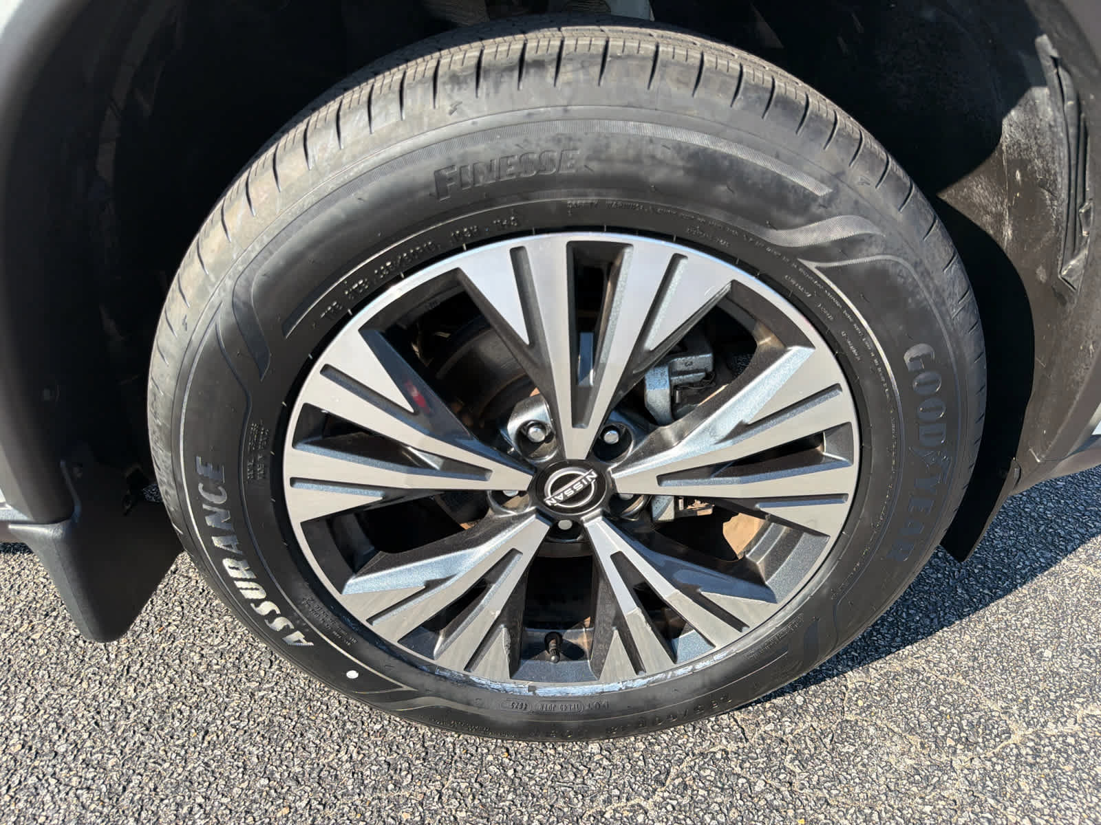 Used 2023 Nissan Rogue SV AWD/4WD image 27
