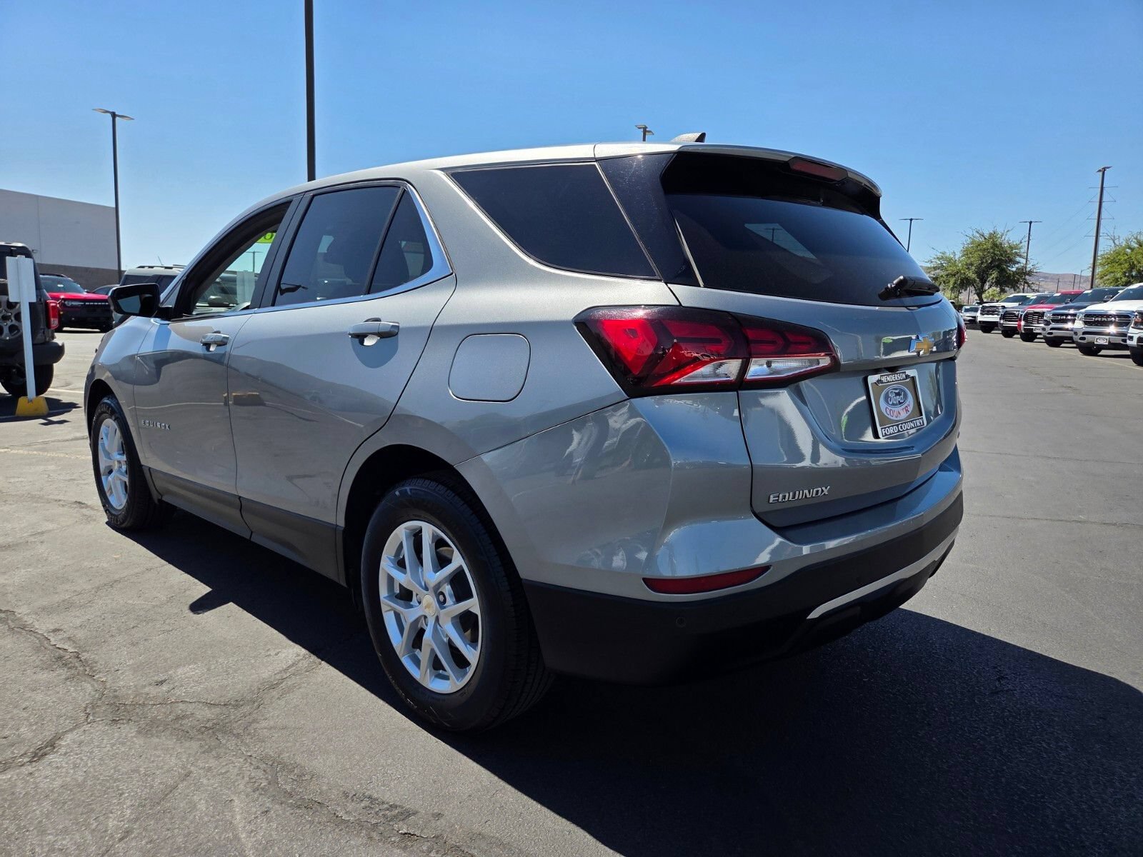 Used 2024 Chevrolet Equinox LT FWD image 4