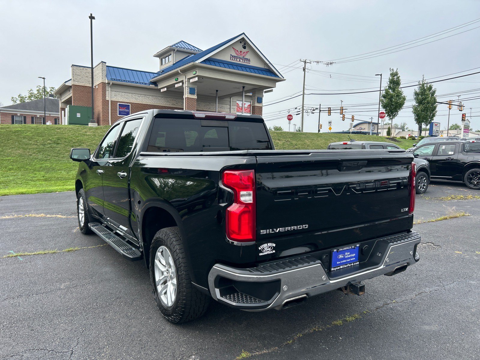 Used 2019 Chevrolet Silverado 1500 LTZ w/ LTZ Plus Package AWD/4WD image 10