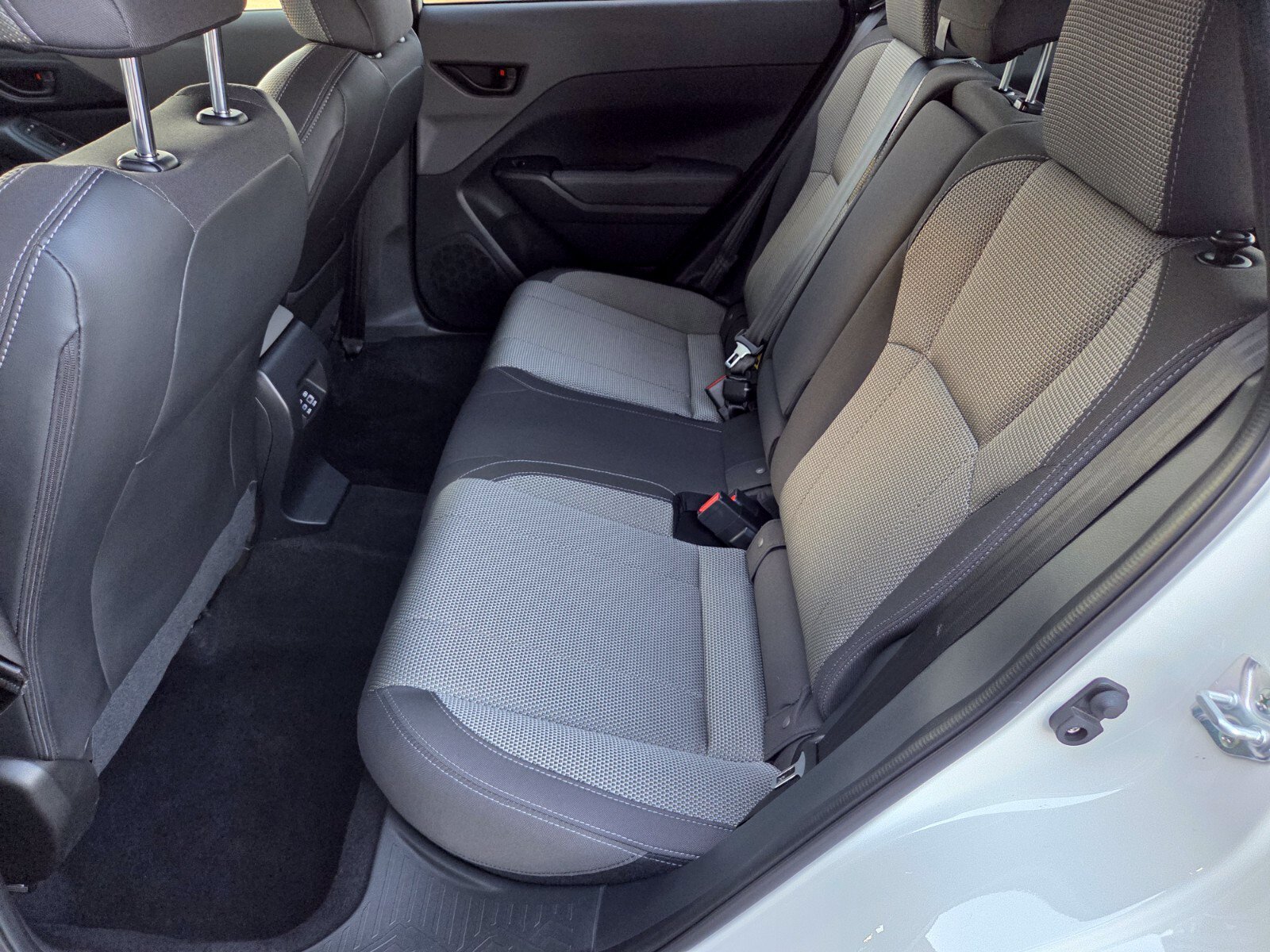 Used 2024 Subaru Crosstrek 2.0i Premium AWD/4WD image 12