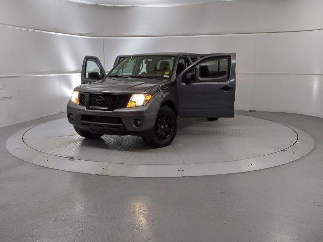 Used 2021 Nissan Frontier SV w/ Midnight Edition Floor Mats image 13