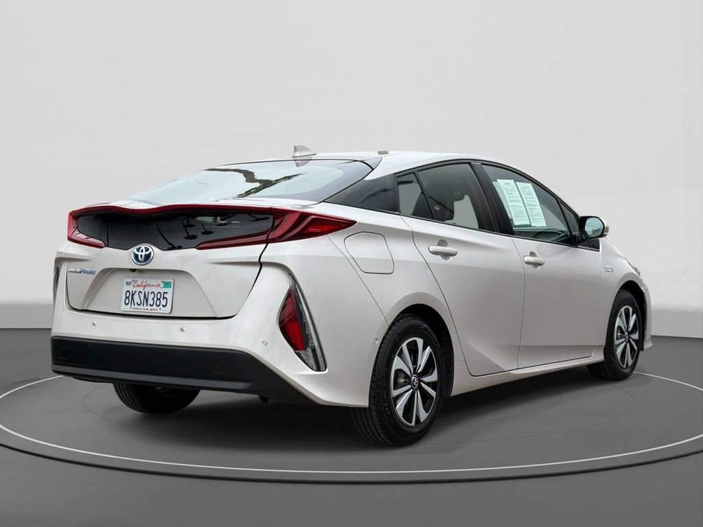 Used 2019 Toyota Prius Prime Advanced FWD image 5