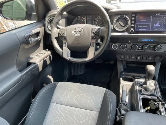Used 2022 Toyota Tacoma TRD Off-Road w/ Technology Package AWD/4WD image 11
