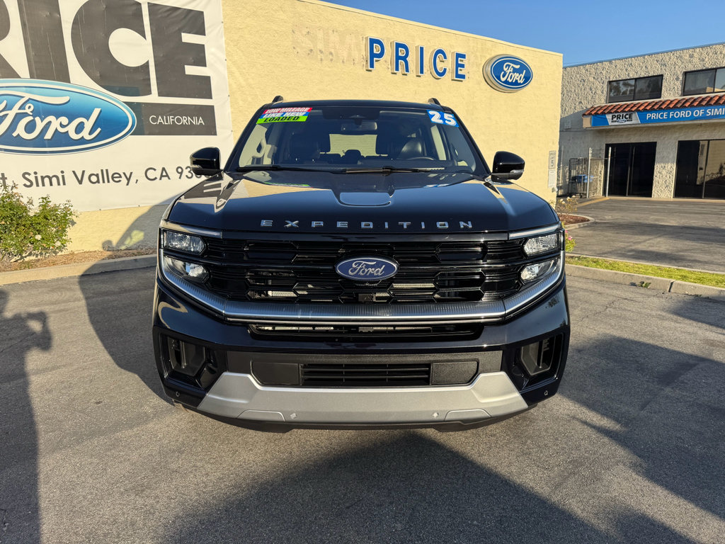 Certified 2025 Ford Expedition Max Platinum w/ Driver's Package AWD/4WD image 2