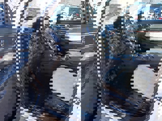 Certified 2018 Ford Explorer Platinum image 11