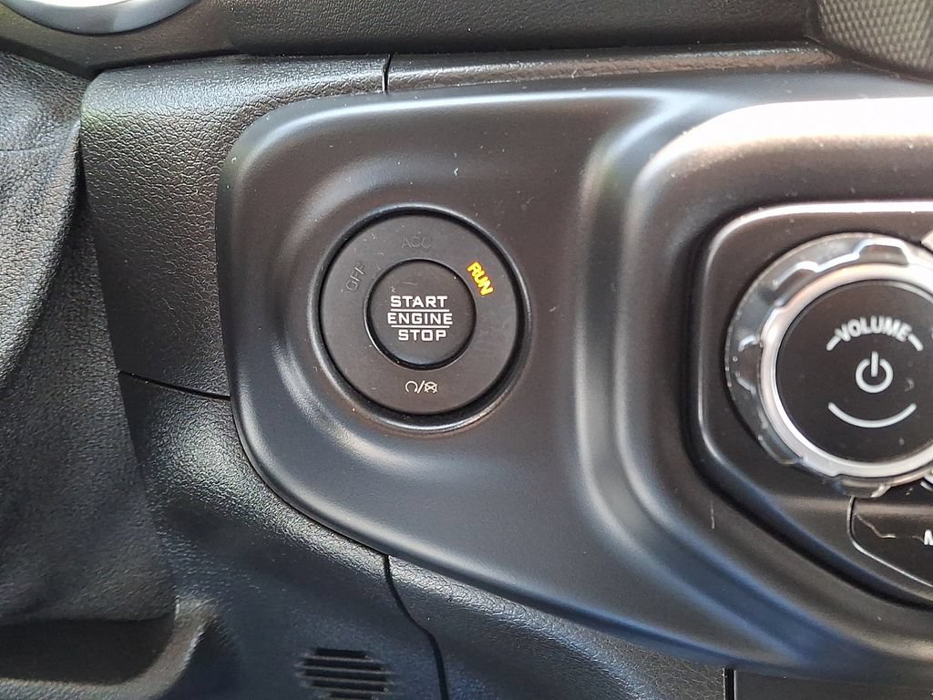 Used 2021 Jeep Wrangler Unlimited Rubicon 4xe w/ Cold Weather Group AWD/4WD image 22