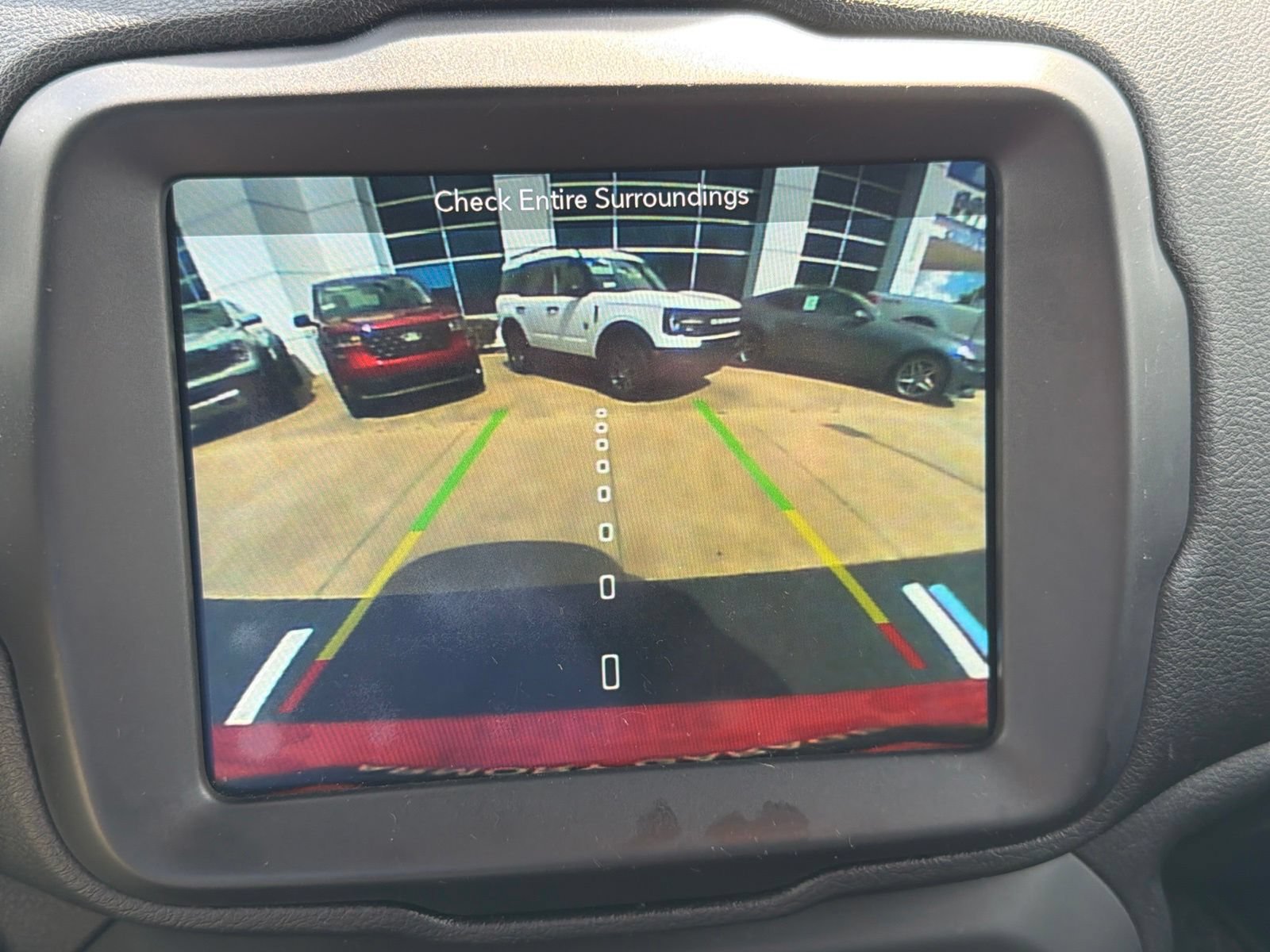 Used 2019 Jeep Renegade Trailhawk w/ UConnect 8.4 Nav Group AWD/4WD image 19