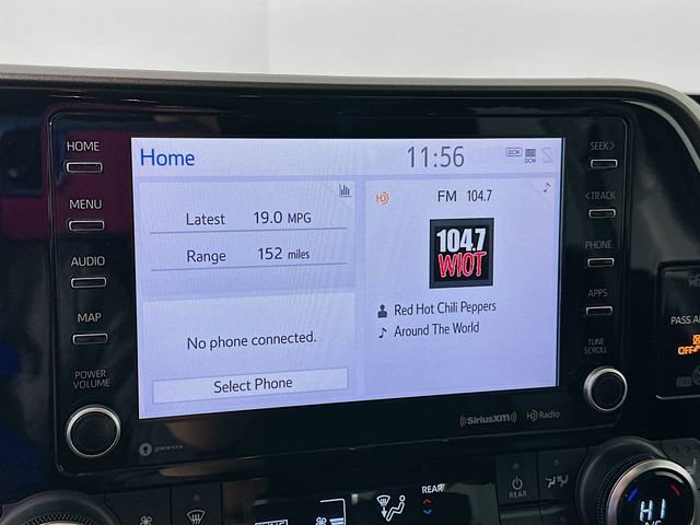 Used 2022 Toyota Highlander XLE image 21