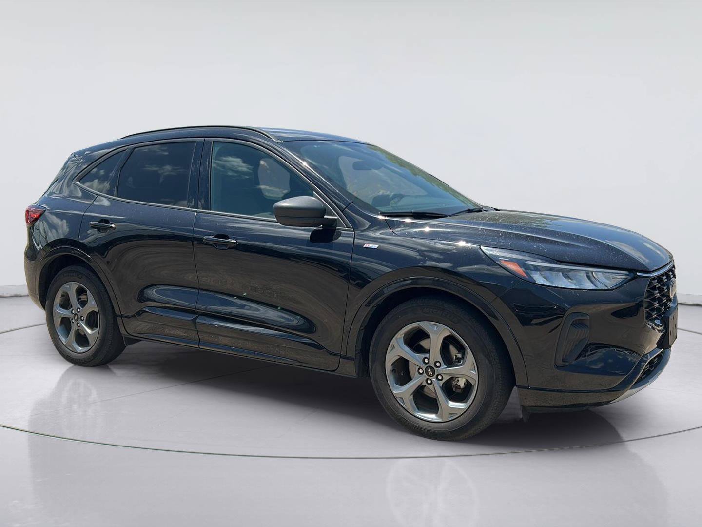 Certified 2023 Ford Escape ST-Line