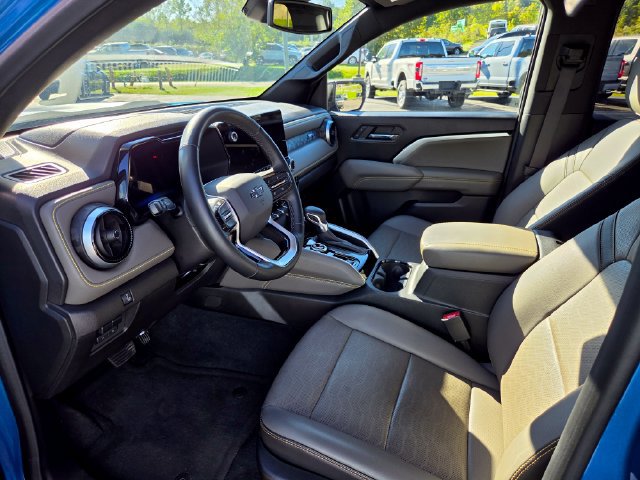 Used 2024 Chevrolet Colorado ZR2 w/ ZR2 Convenience Package III AWD/4WD image 5