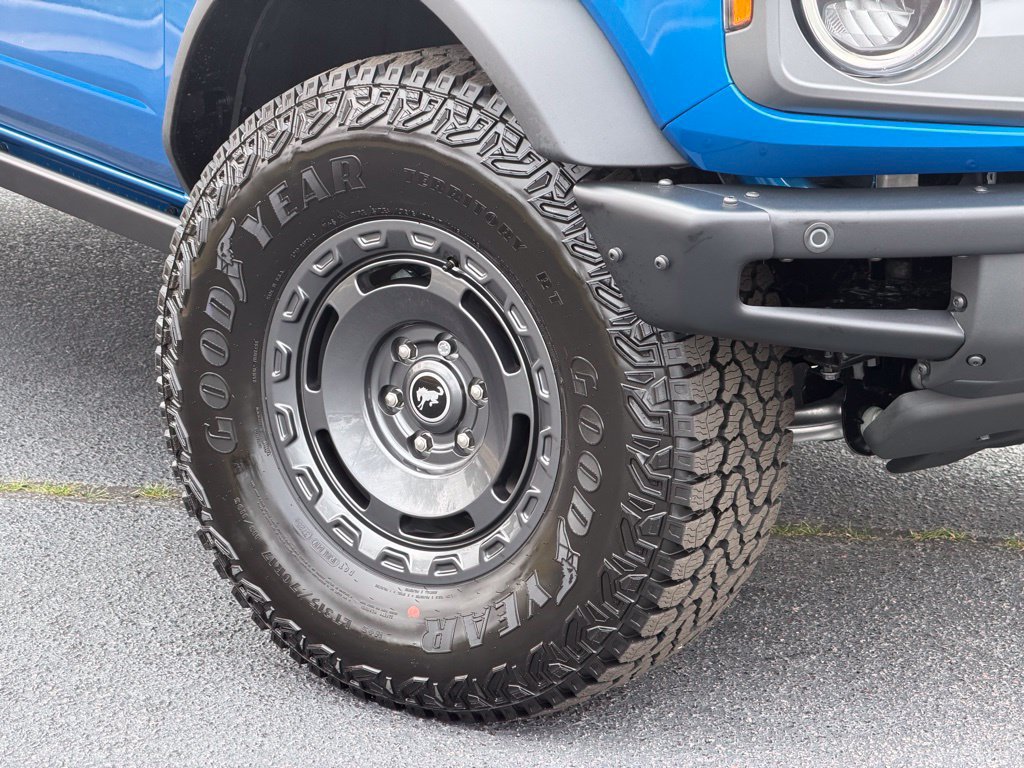 Certified 2025 Ford Bronco Badlands AWD/4WD image 10