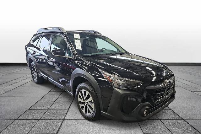 Used 2023 Subaru Outback Premium AWD/4WD image 3