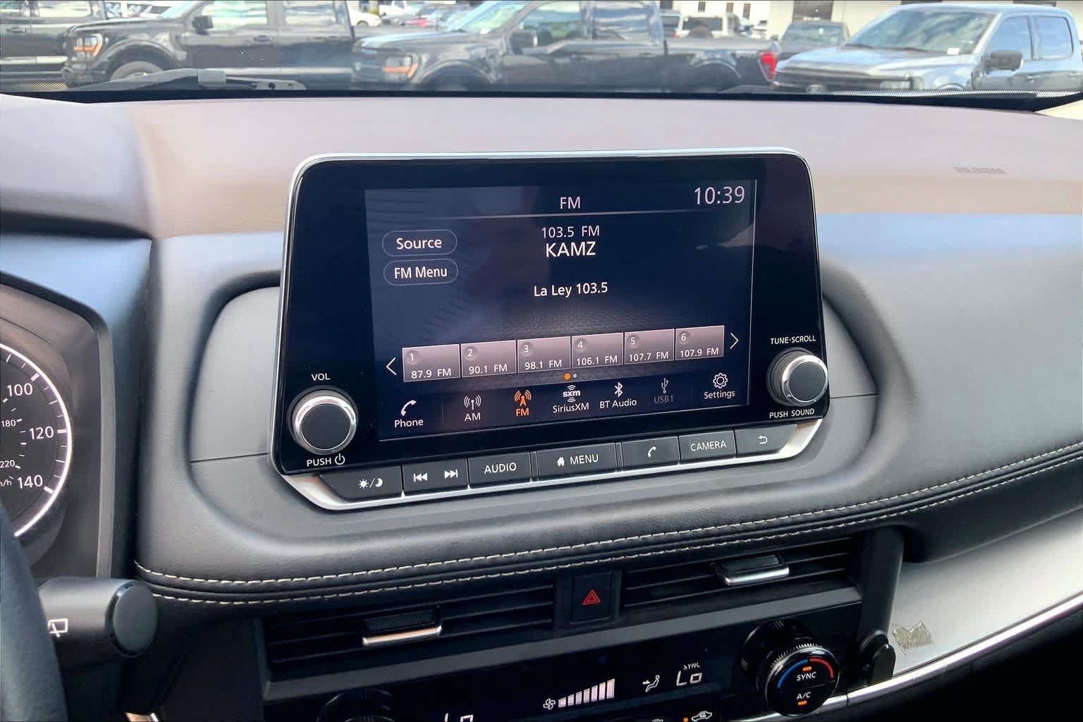 Used 2023 Nissan Rogue SV AWD/4WD image 34