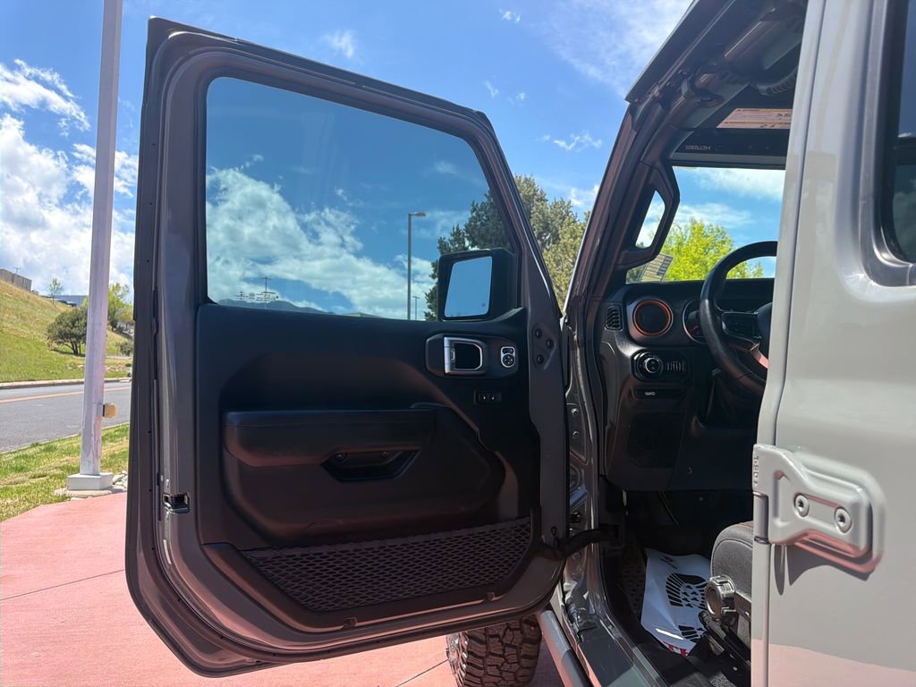 Used 2021 Jeep Gladiator Mojave w/ LED Lighting Group AWD/4WD image 11