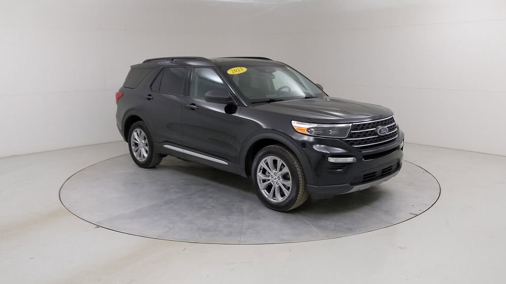 Certified 2023 Ford Explorer XLT w/ Equipment Group 202A image 12