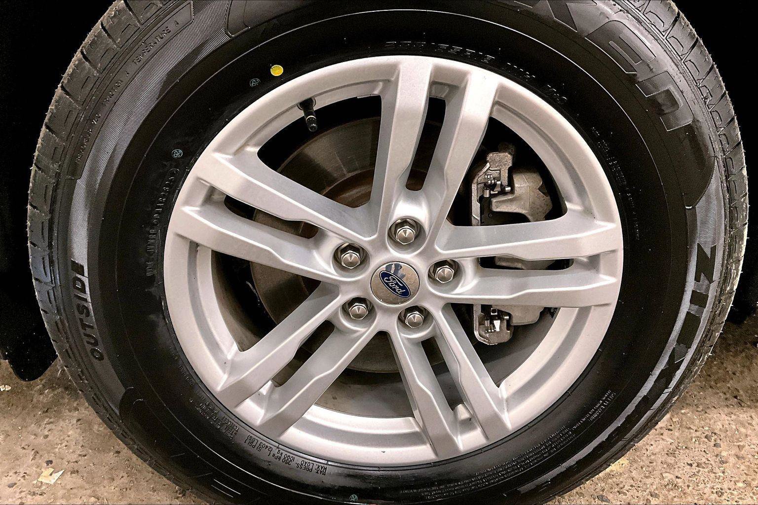 Certified 2020 Ford Explorer XLT w/ Class III Trailer Tow Package image 8