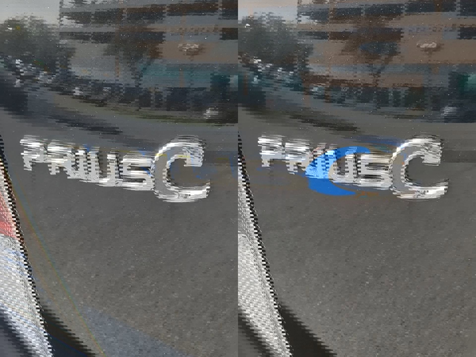 Used 2017 Toyota Prius C Two image 39