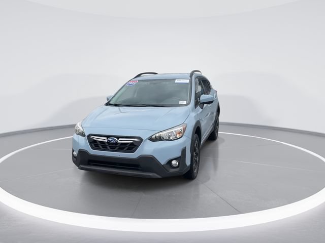 Used 2023 Subaru Crosstrek 2.0i Premium AWD/4WD image 2