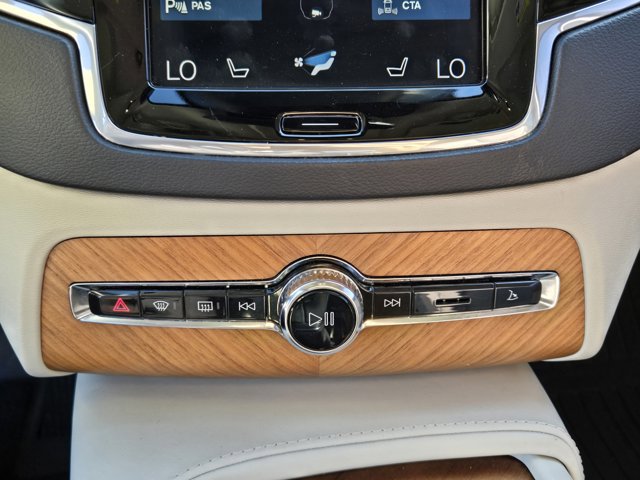 Used 2019 Volvo XC90 T6 Inscription w/ Protection Package Premier image 17