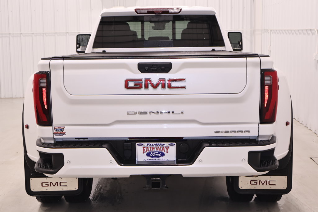 Used 2024 GMC Sierra 3500 Denali w/ Denali Reserve Package AWD/4WD image 9