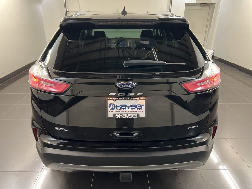 Certified 2024 Ford Edge SEL w/ Convenience Package image 3