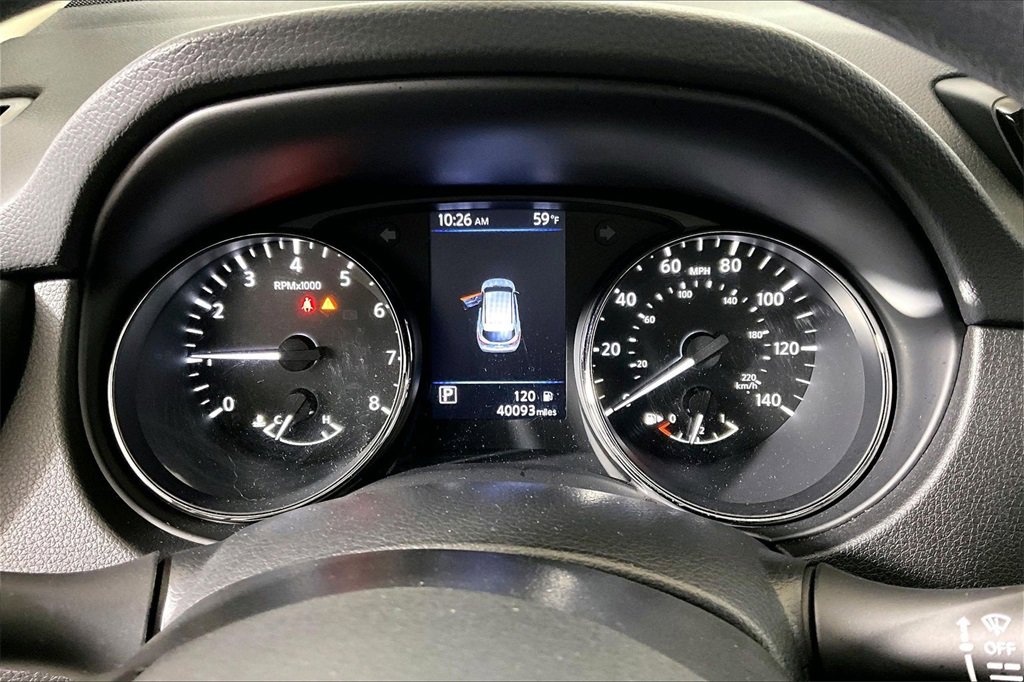 Used 2021 Nissan Rogue Sport S image 16