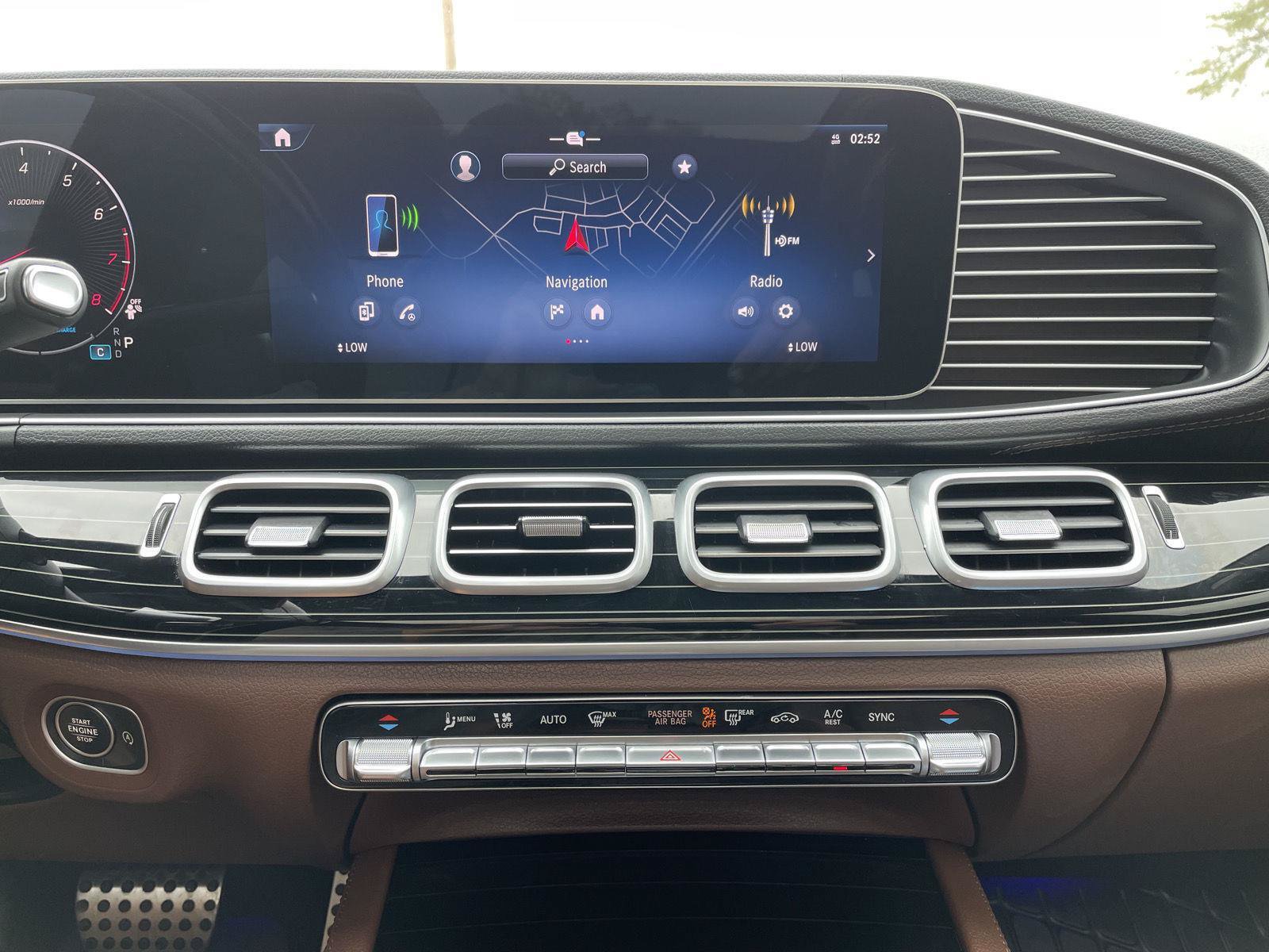 Used 2024 Mercedes-Benz GLS 450 4MATIC image 25