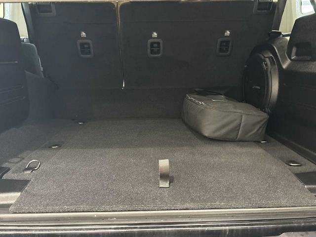 Used 2022 Jeep Wrangler Unlimited Sahara w/ Cold Weather Group image 25