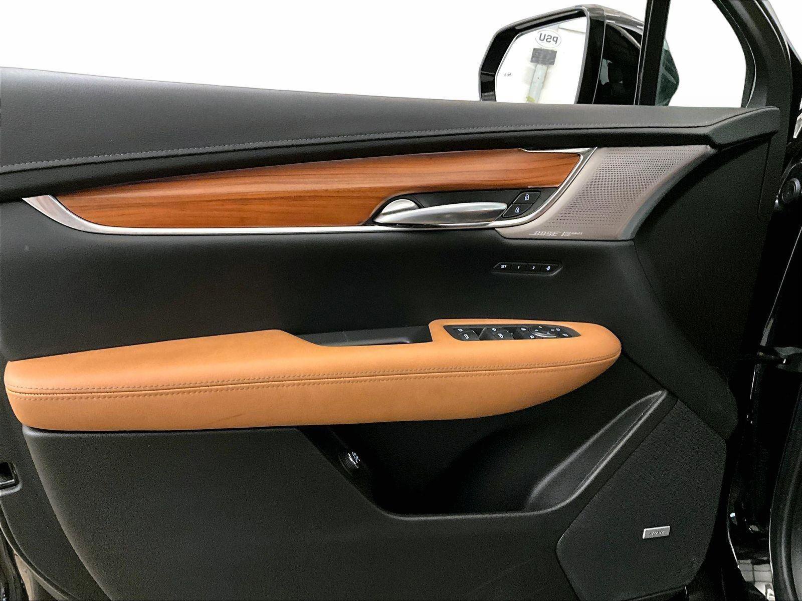 Used 2021 Cadillac XT5 Premium Luxury AWD/4WD image 22