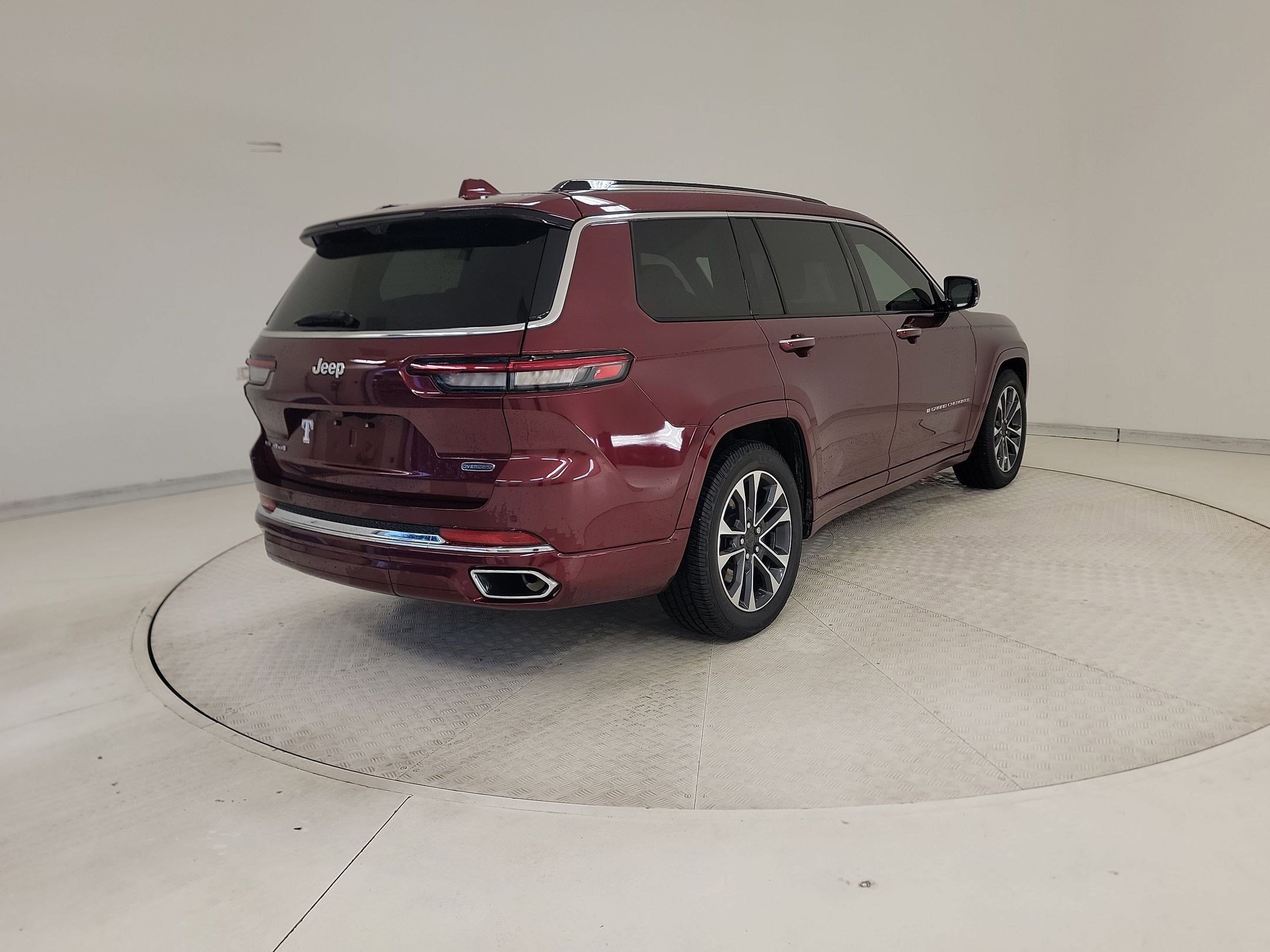 Used 2022 Jeep Grand Cherokee L Overland w/ Luxury Tech Group IV image 7