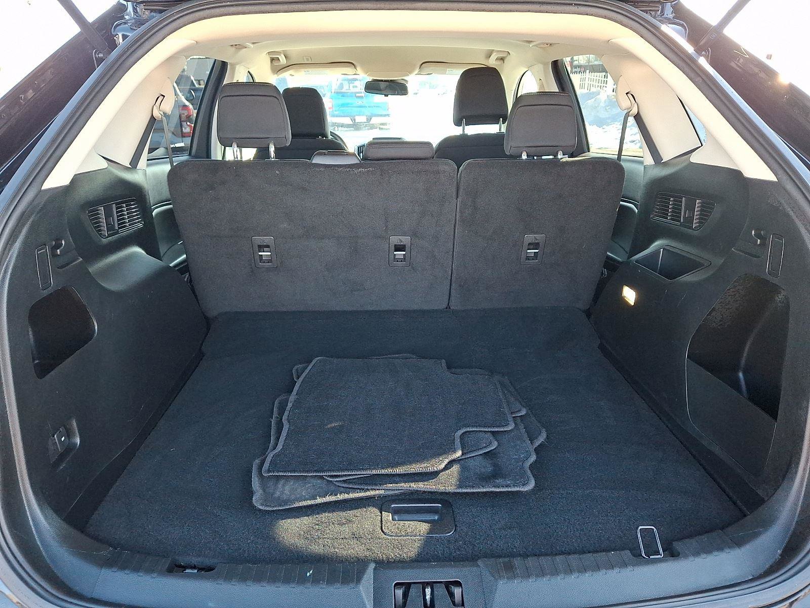 Certified 2023 Ford Edge SE w/ Black Appearance Package image 26