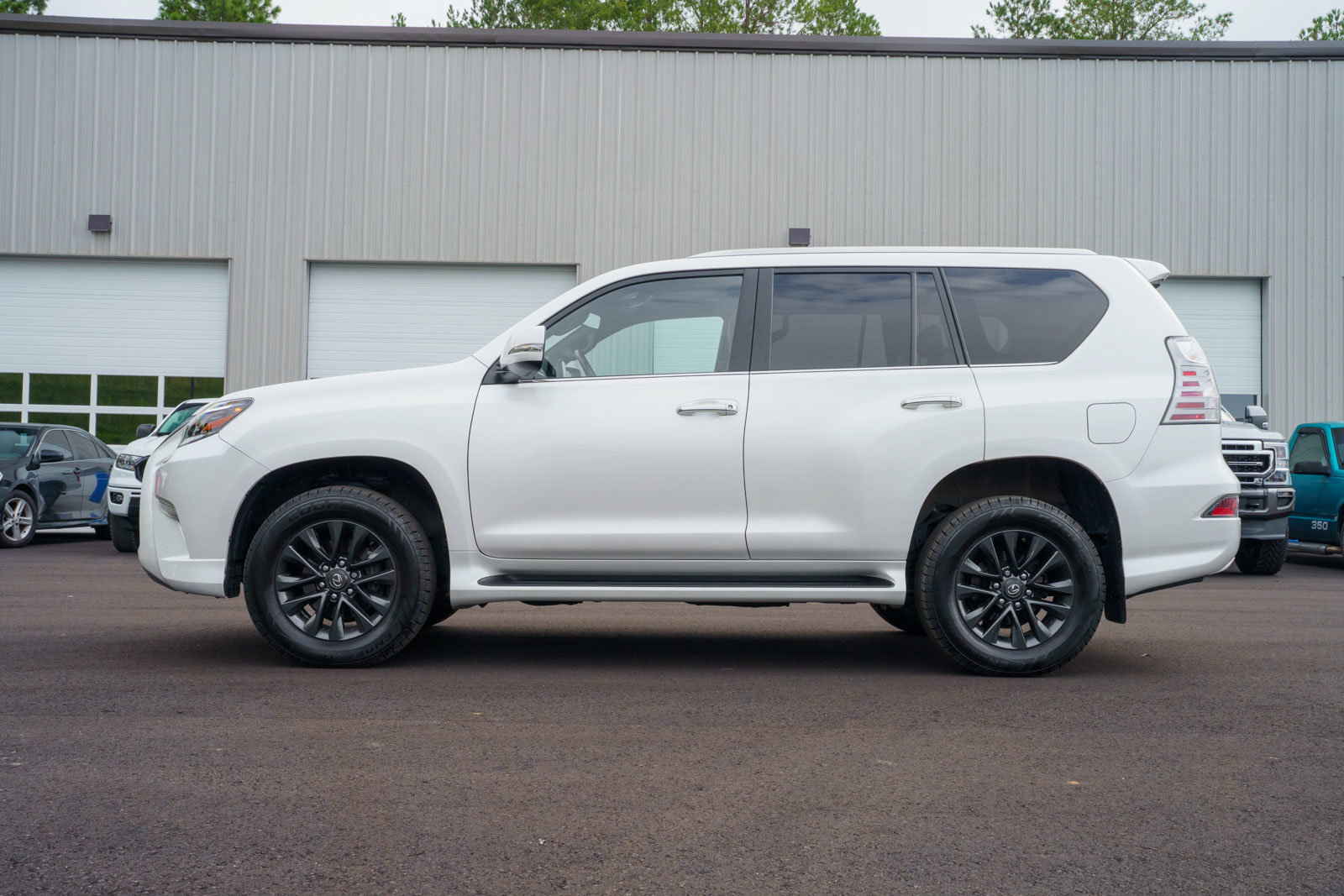 Used 2023 Lexus GX 460 Premium w/ Premium Plus Package AWD/4WD image 4