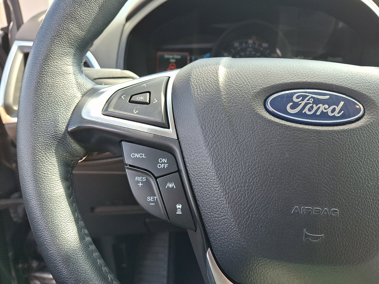 Certified 2023 Ford Edge Titanium w/ Equipment Group 301A AWD/4WD image 23