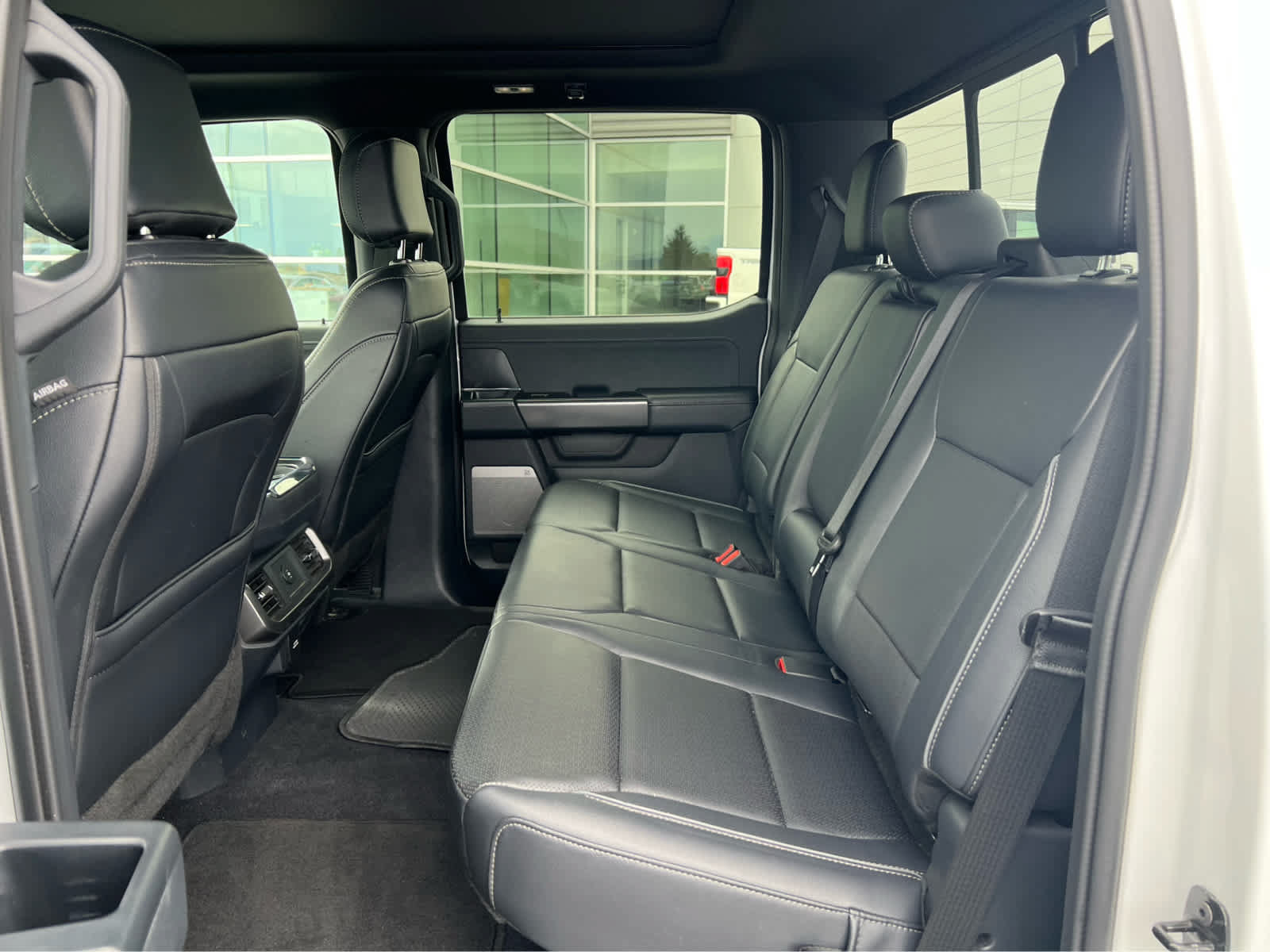 Certified 2025 Ford F150 Lariat AWD/4WD image 28