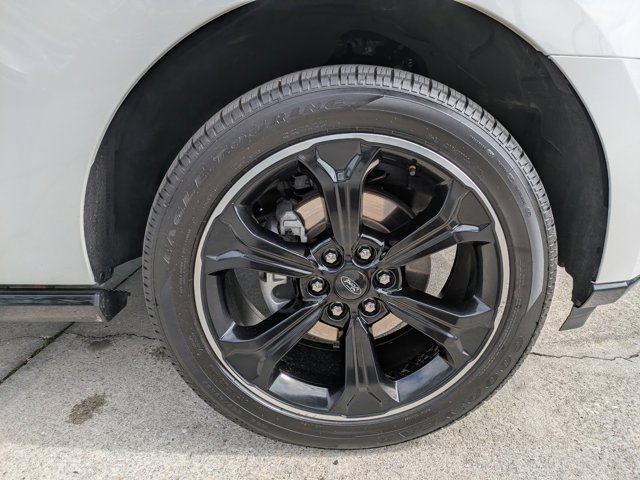 Certified 2022 Ford Expedition Max Limited image 11