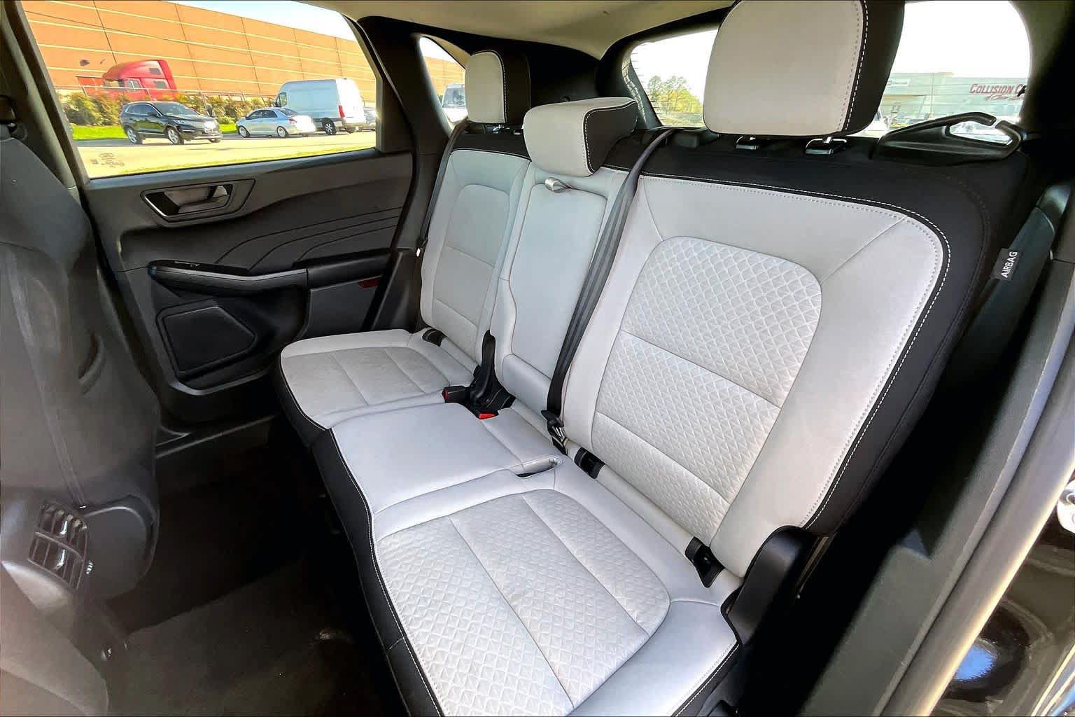 Certified 2025 Ford Escape Active AWD/4WD image 37