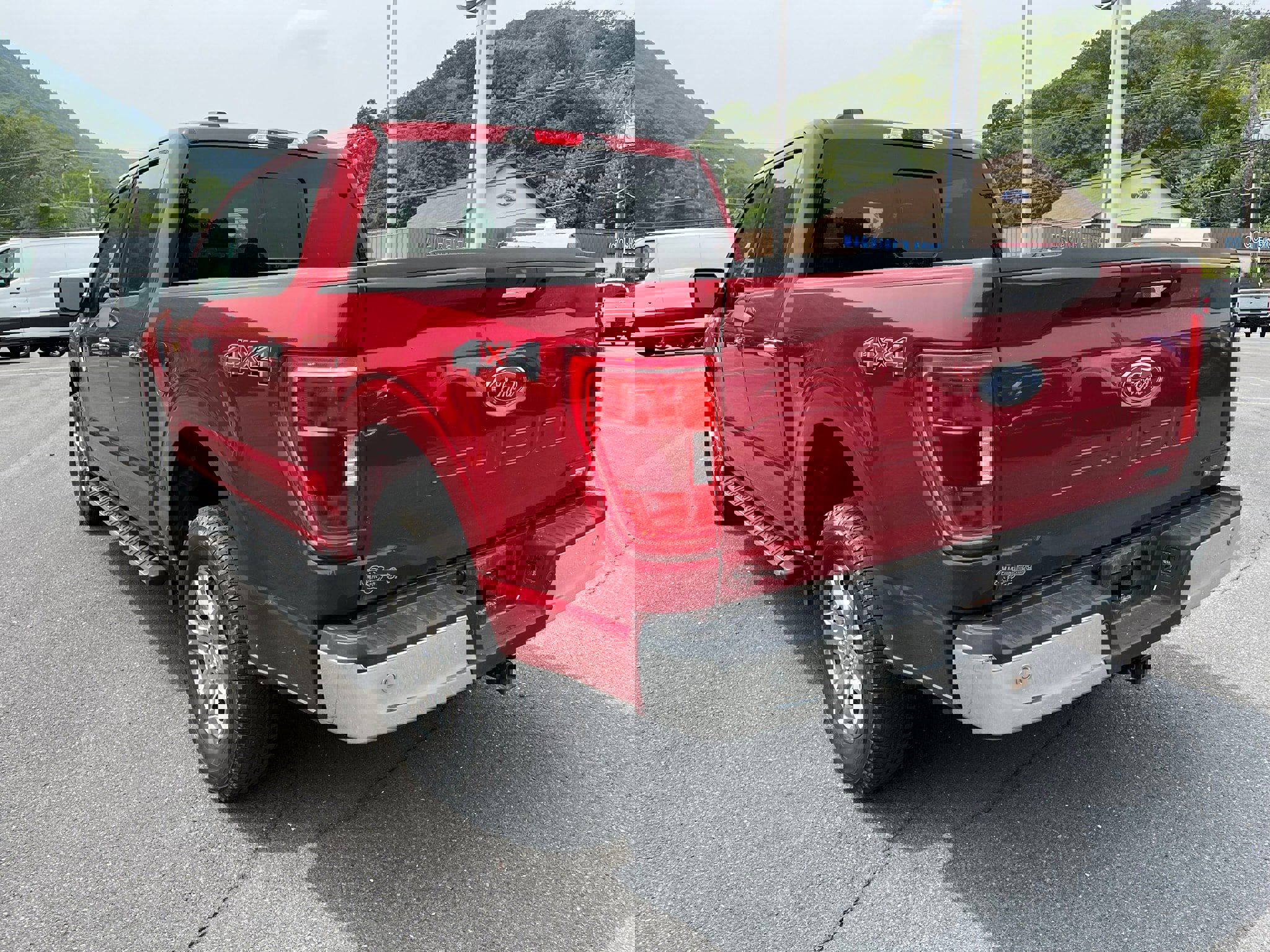 Certified 2022 Ford F150 XLT w/ Equipment Group 301A Mid image 3