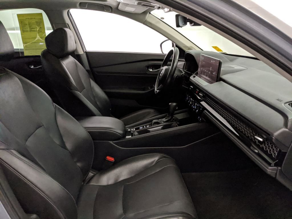 Used 2023 Honda Accord EX-L image 25
