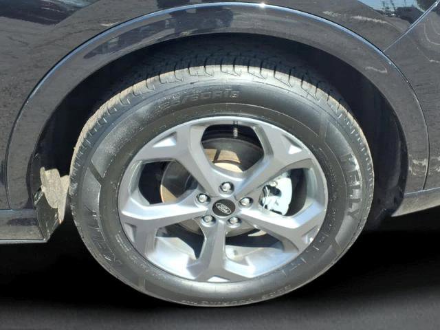 Certified 2023 Ford Escape ST-Line w/ Tech Pack #1 AWD/4WD image 11