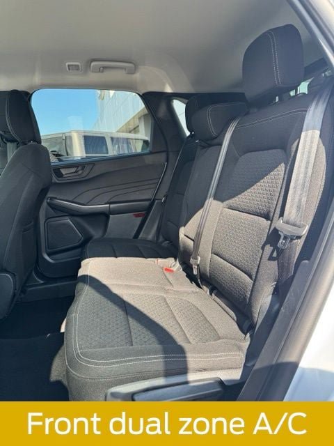 Certified 2025 Ford Escape Active AWD/4WD image 22