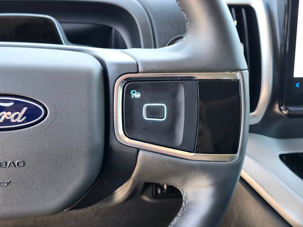 Certified 2025 Ford Expedition Active RWD image 34