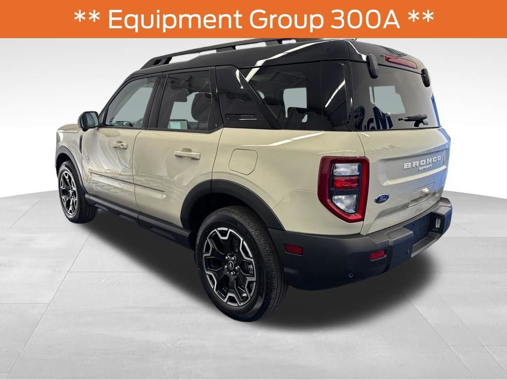 Certified 2025 Ford Bronco Sport Outer Banks w/ Outer Banks Tech Package+ image 3
