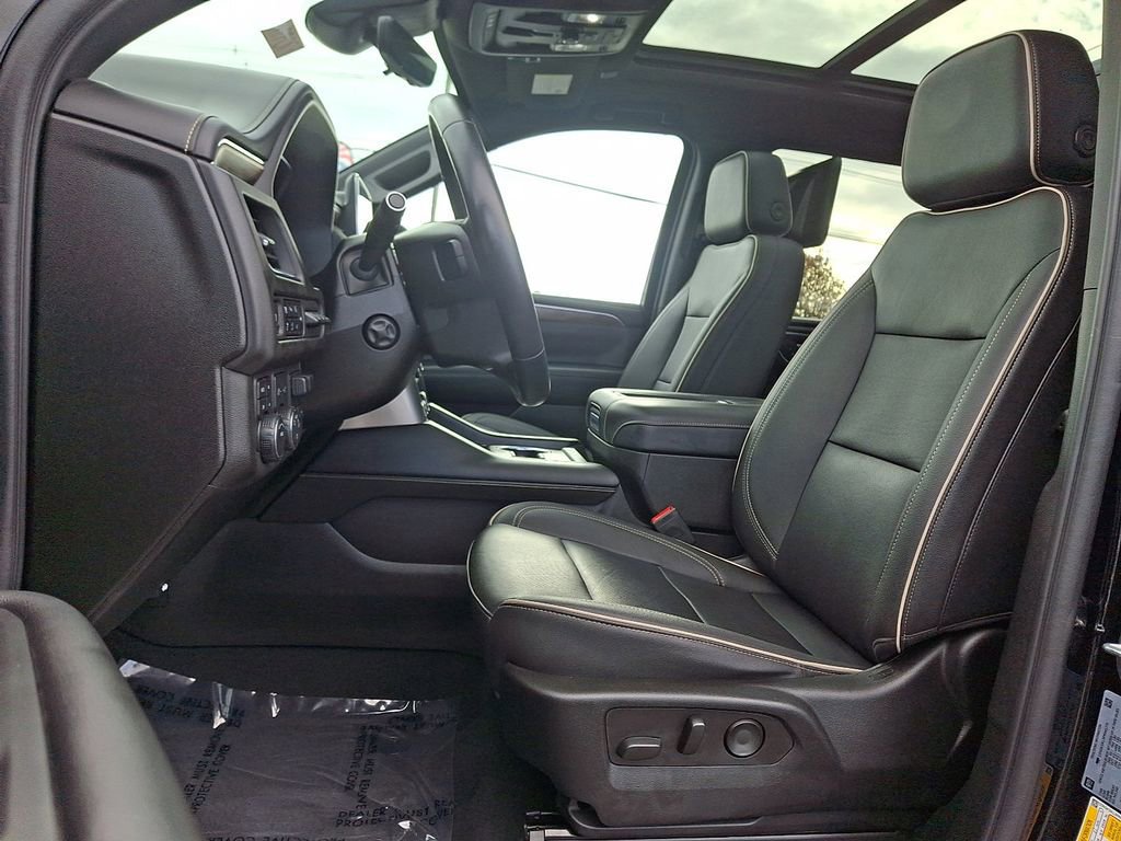 Used 2023 Chevrolet Tahoe Premier w/ Advanced Technology Package image 15