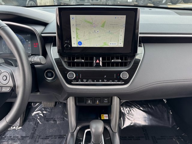 Used 2023 Toyota Corolla Cross XLE w/ Convenience Package image 23