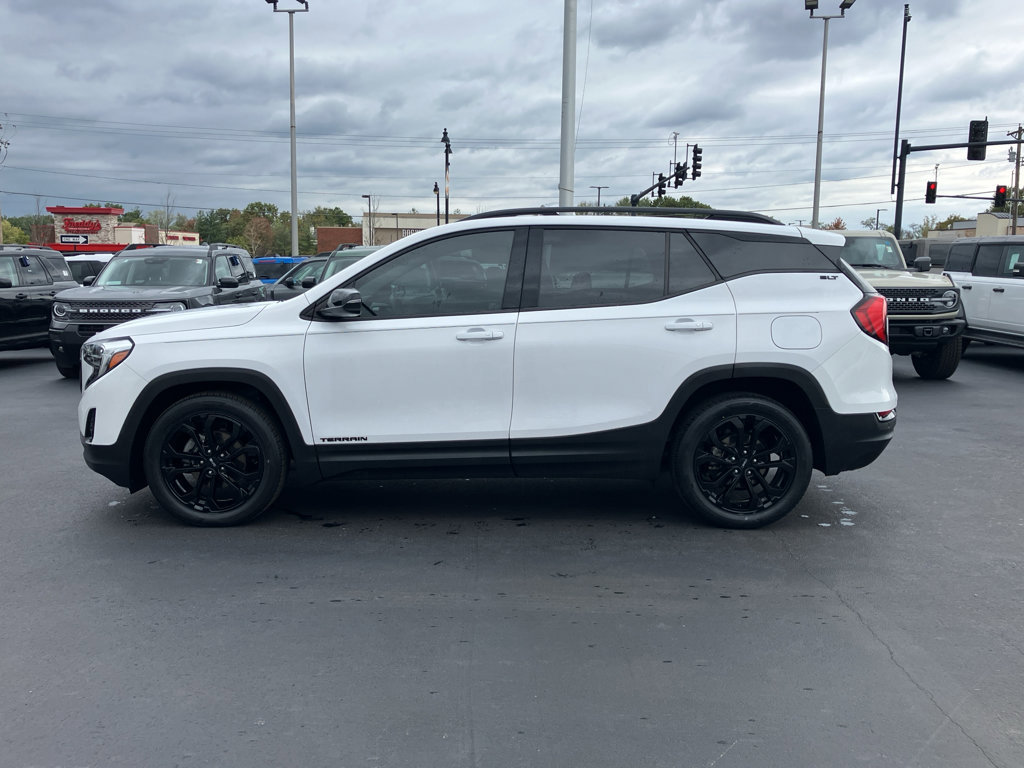 Used 2020 GMC Terrain SLT w/ Preferred Package image 2