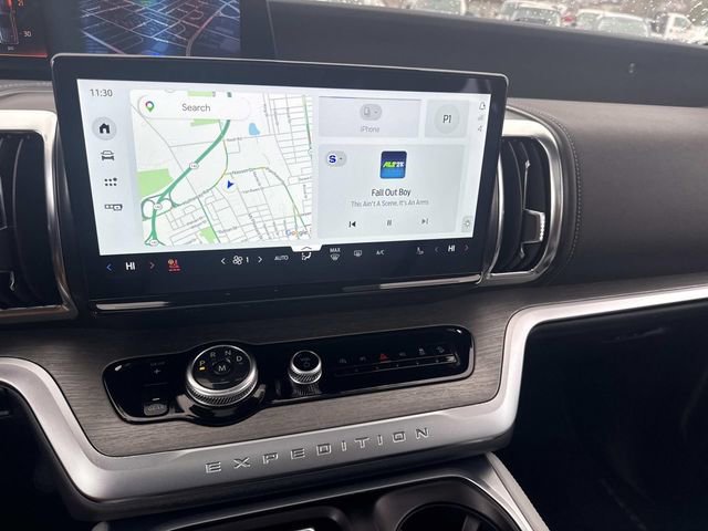 Certified 2025 Ford Expedition Max Platinum image 30