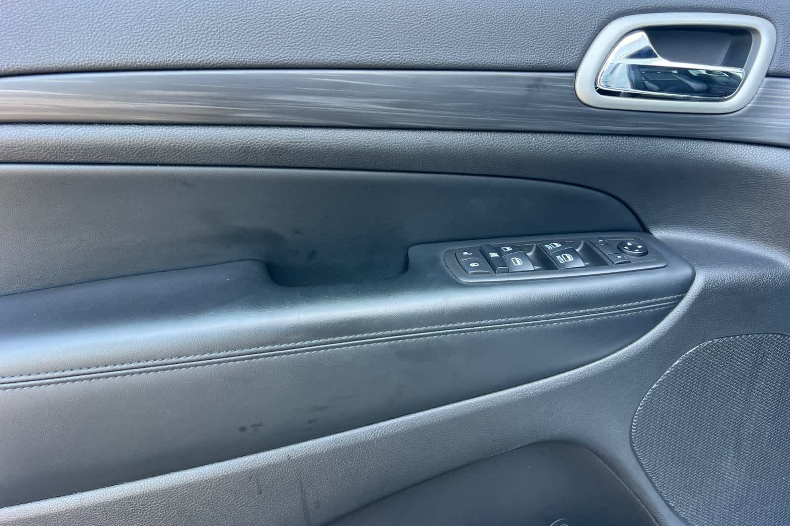 Used 2021 Jeep Grand Cherokee Laredo X image 13