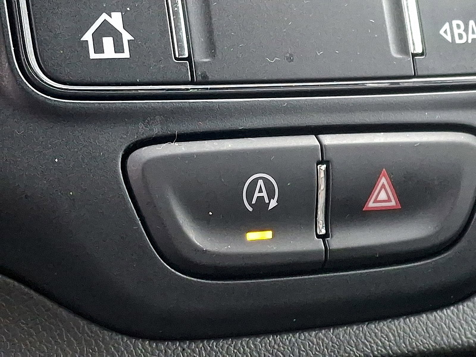 Used 2024 GMC Terrain SLT image 23