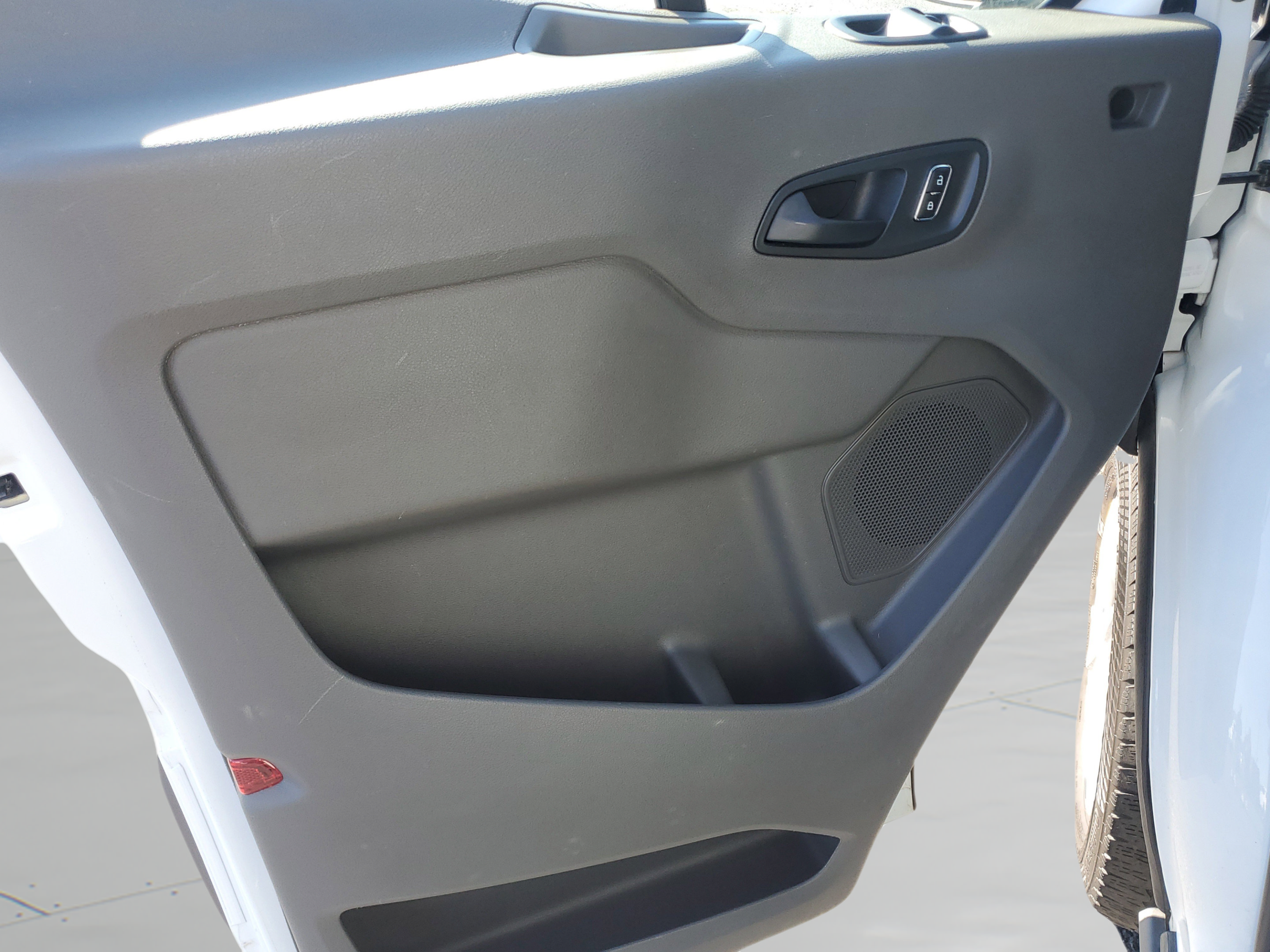 Certified 2023 Ford Transit 350 XLT RWD image 17