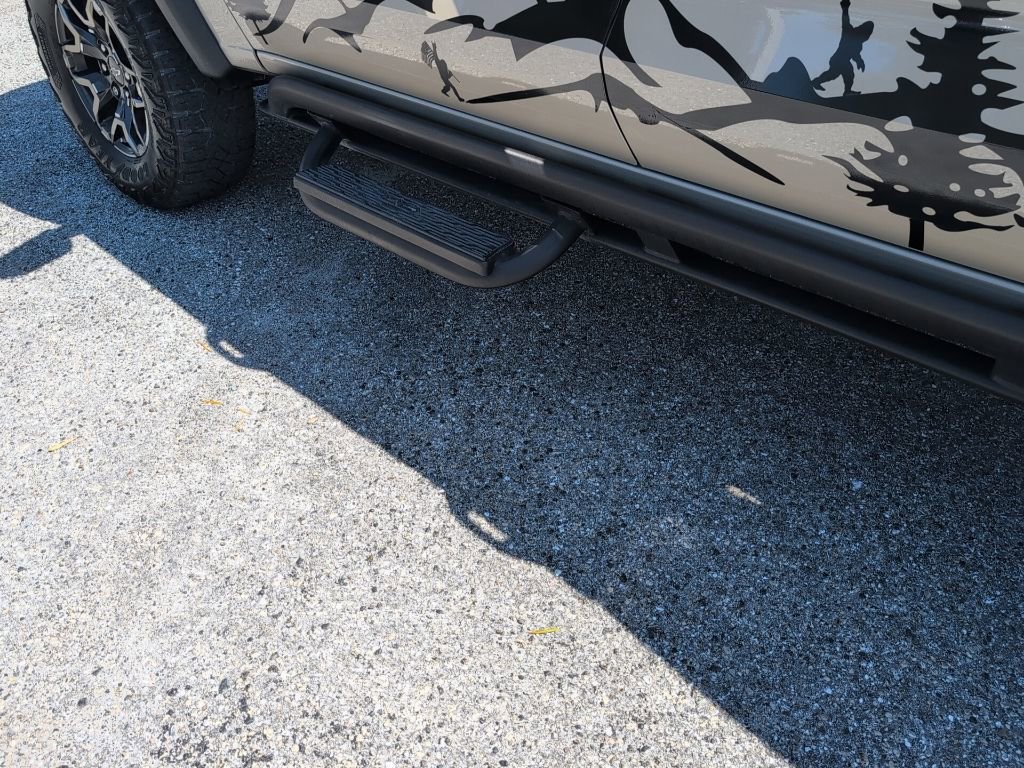 Used 2023 Chevrolet Colorado ZR2 w/ ZR2 Convenience Package III image 13